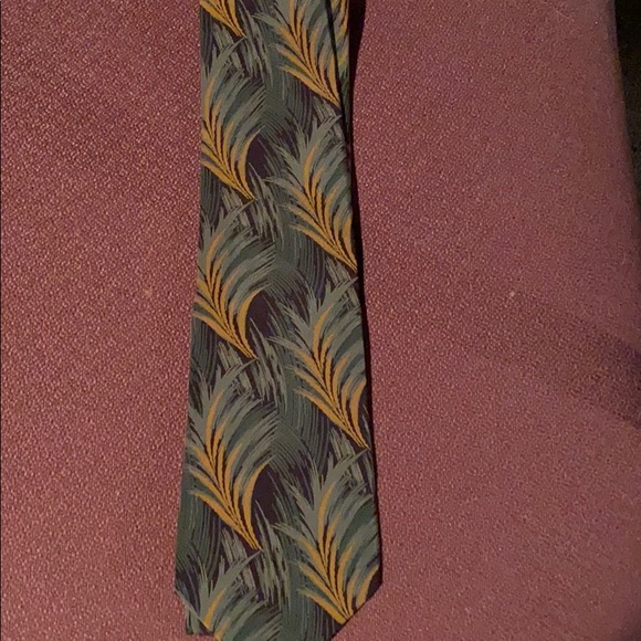 Tie - Picture 2 of 3